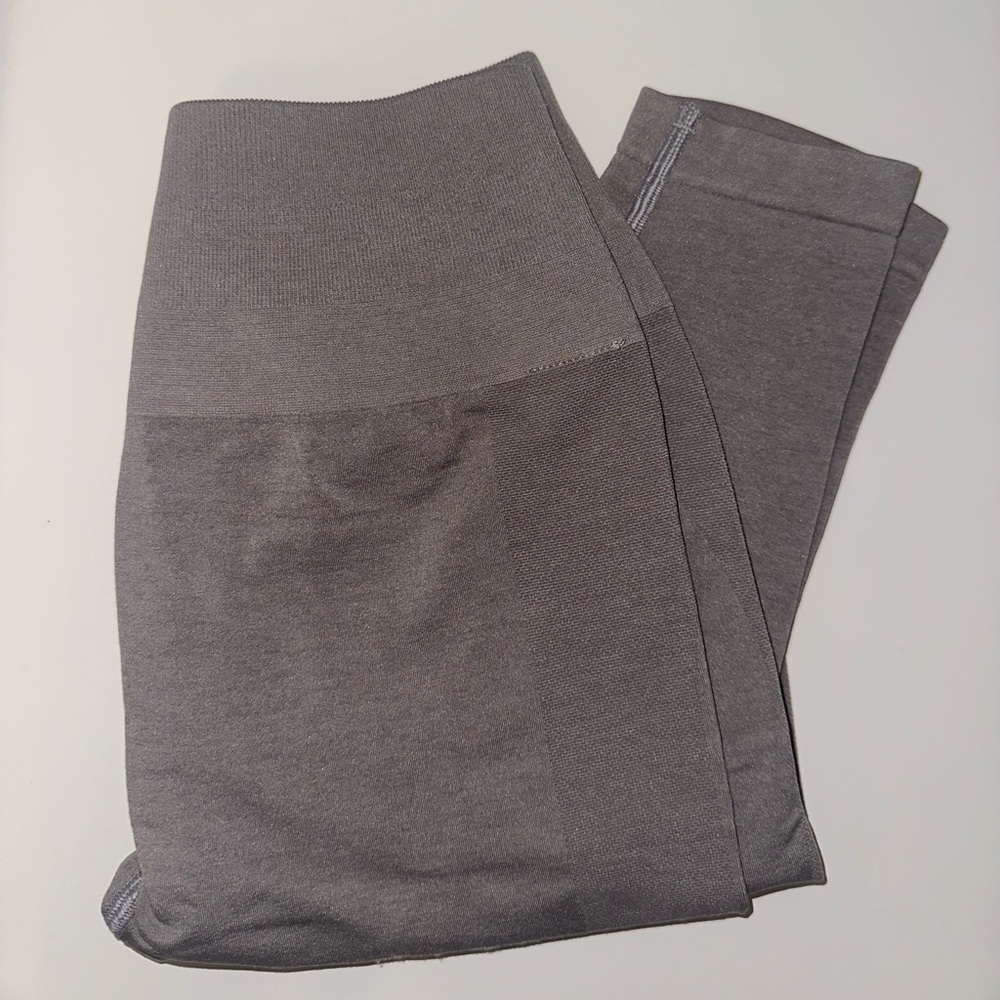 Alphalete Gray Leggings